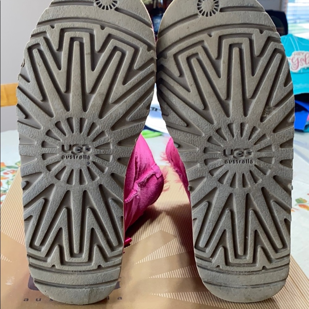 UGG boots: youth pink Bailey bow - Picture 12 of 12